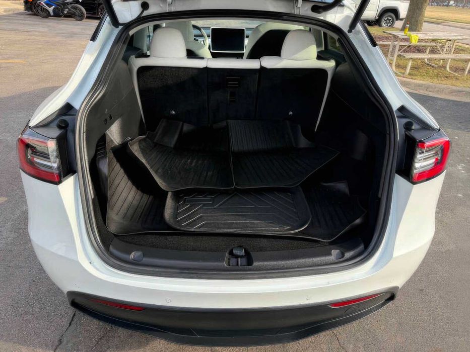 Tesla Model Y Performance      2022