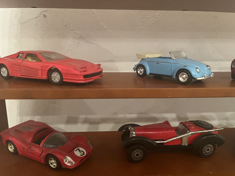 Coleção de carrinhos + expositor