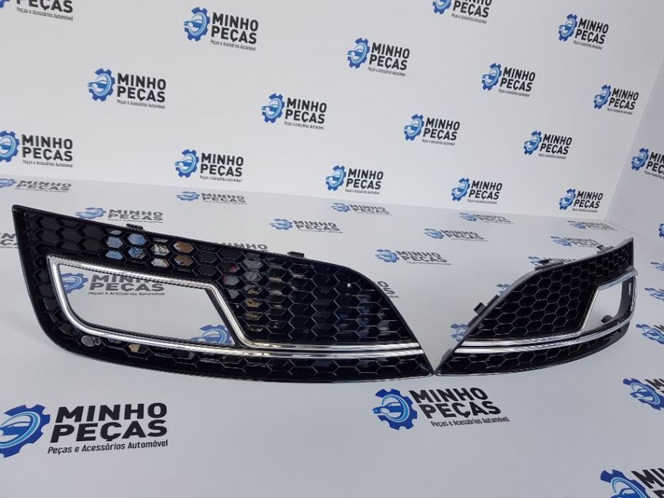 Grelhas Faróis de Nevoeiro Audi A4 B8 Facelift Look RS4