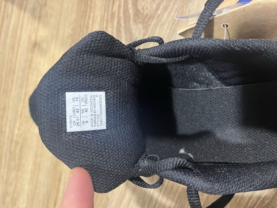 Кросівки ASICS Versablast 2 Нові.  Розмір 42(26,5 см.)