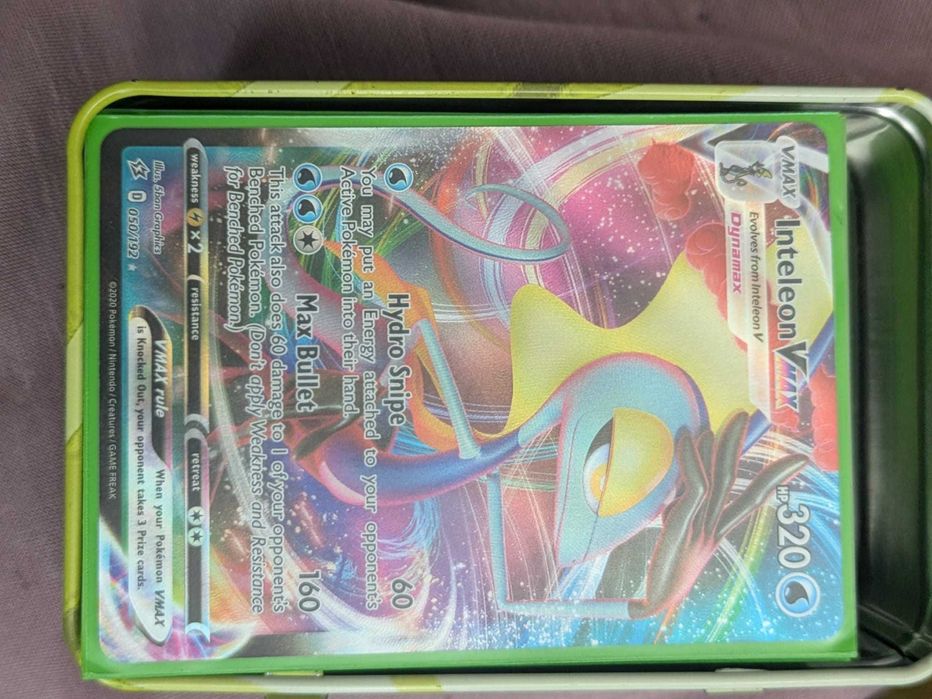 Pokemon cards da sword & shield fusion strike box