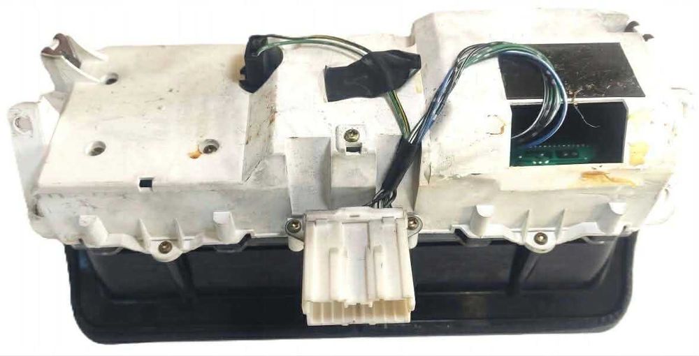 PRZECHYŁOMIERZ Mitsubishi Pajero 1998 MR749863