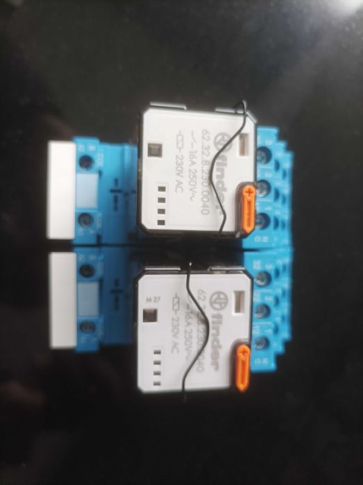 220-Volt Relays428223157576683522