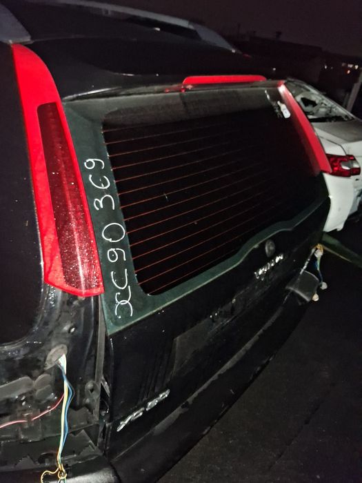 Крышка багажника двери Volvo XC90 2003-2013