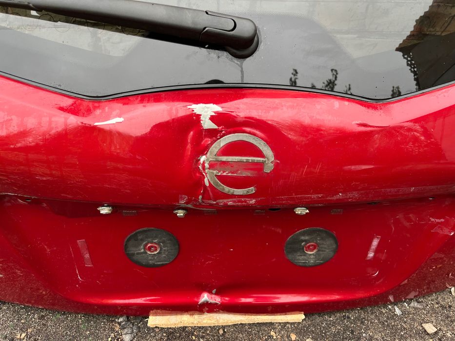 Кришка багажника Nissan Qashqai + 2