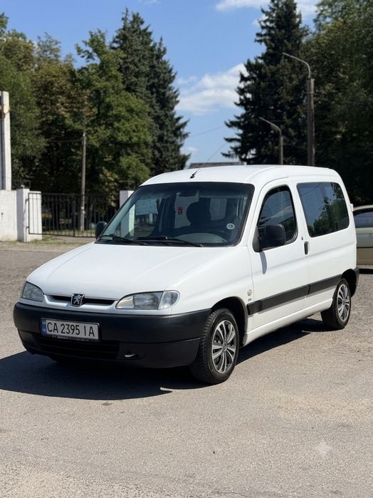 Продам Пежо партнер