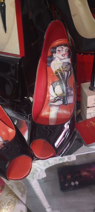 Christian Louboutin szpilki 40