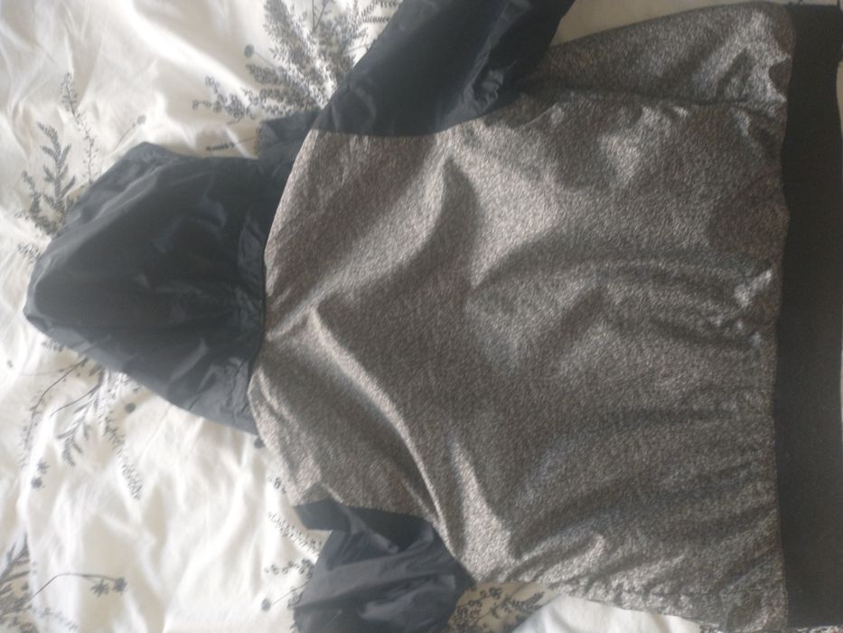 Kórtka lekka przeciwdeszczowa h&m