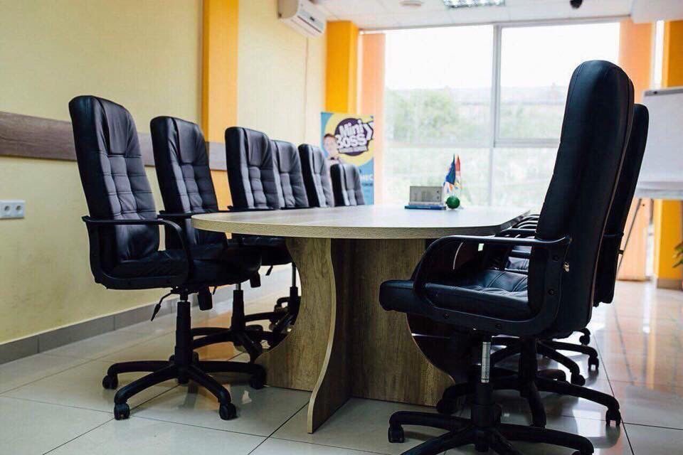 Коворкінг. Оренда конференц зал погодинно, помісячно! Центр, Чернівці