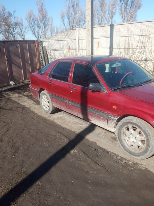 Мицубиси галант лифтбек