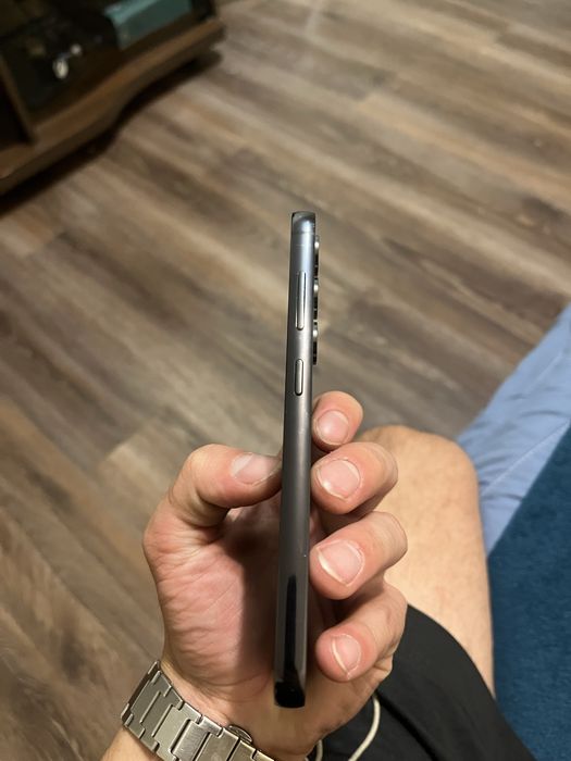 Samsung S23 Стан нового (ПИСАТИ В ЛС)