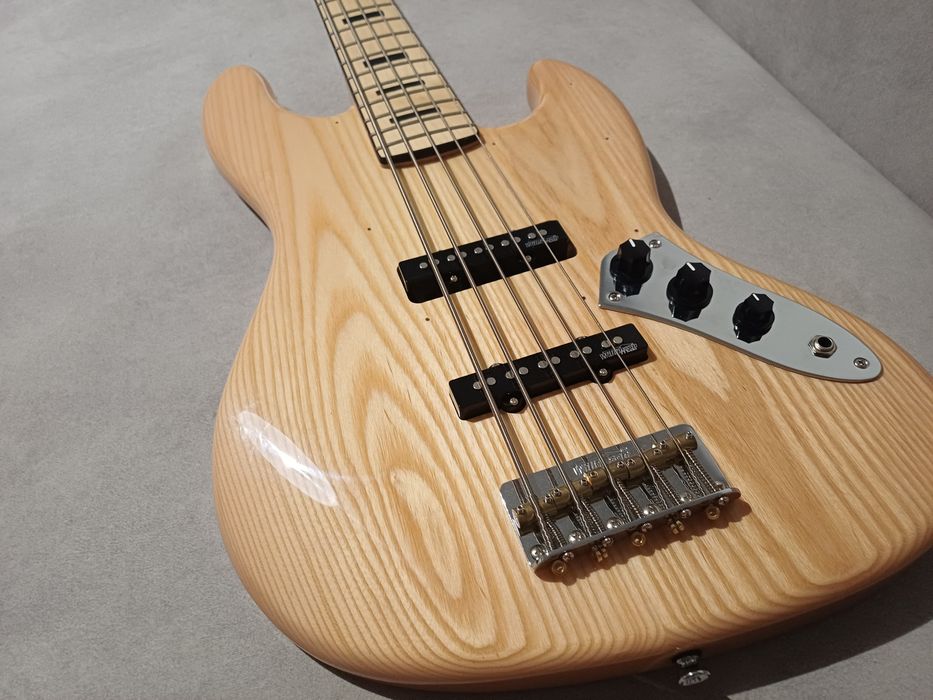 Gitara basowa Vintage VJ75