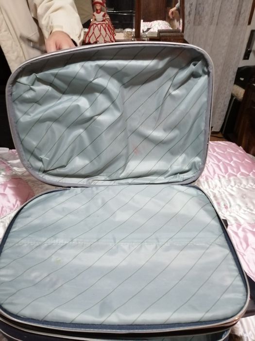 Mala de viagem espaçosa