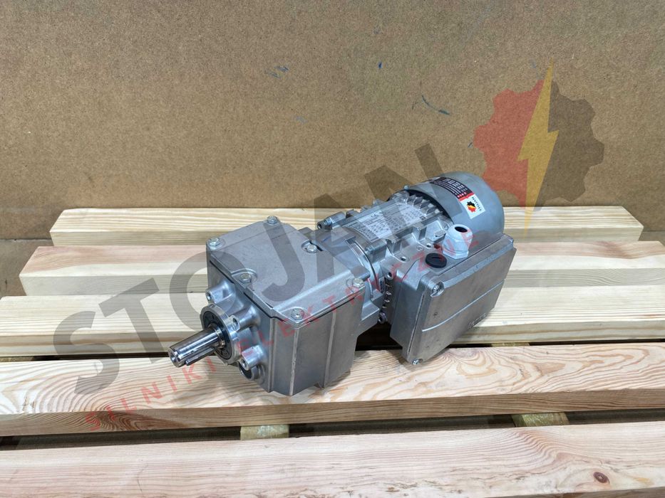 motoreduktor / przekładnia 0,25kW 48,4obr. 3fazowy HAMULEC Lenze