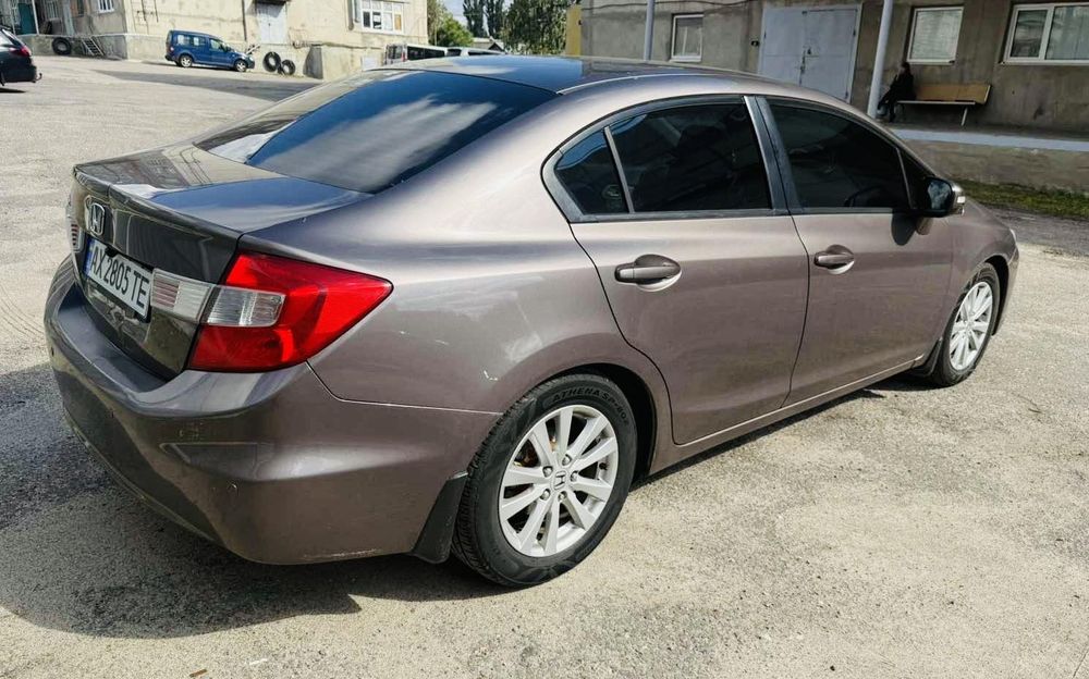 Honda civic 2012 г