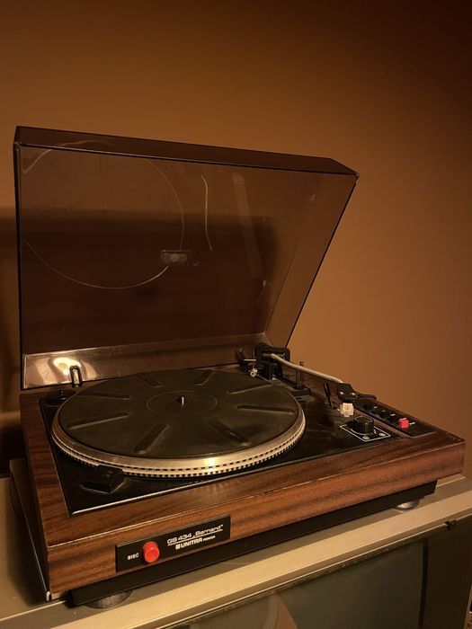 Gramofon Bernard GS434