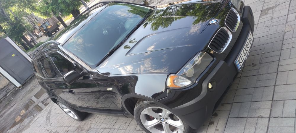 Продам BMW X3 E83.