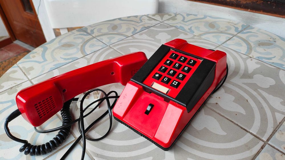 Telefon analogowy stacjonarny PRL Tanio