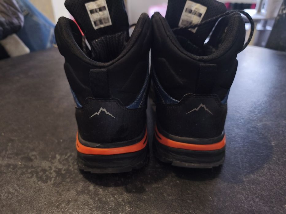 Sprzedam buty trekkingowe Elbrus roz.42