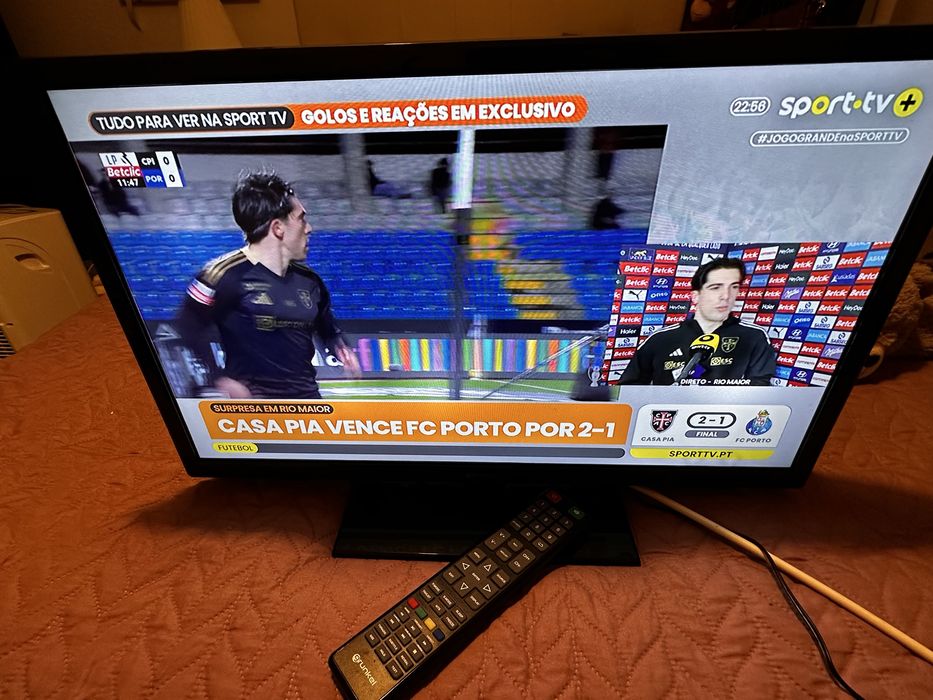 TV 24’ Led - 12v/220v Grunkel 24IV2