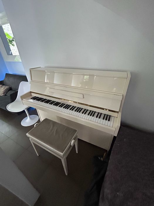 Piano Furstein TP 105. Em perfeito estado