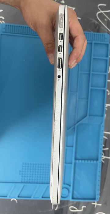 MacBook Pro 2015 A1398505991602258595844