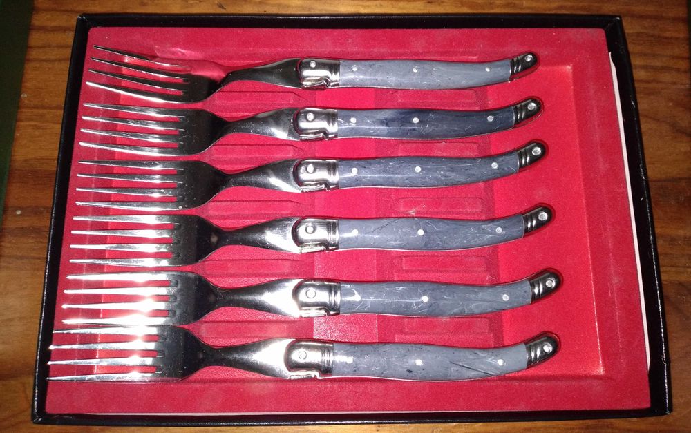 cj talheres LAGUIOLE