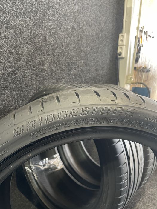 Bridgestone 225/40R18 Potenza S001