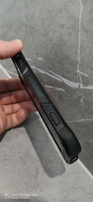 Продам телефон KYOCERA 4/64 GB японець