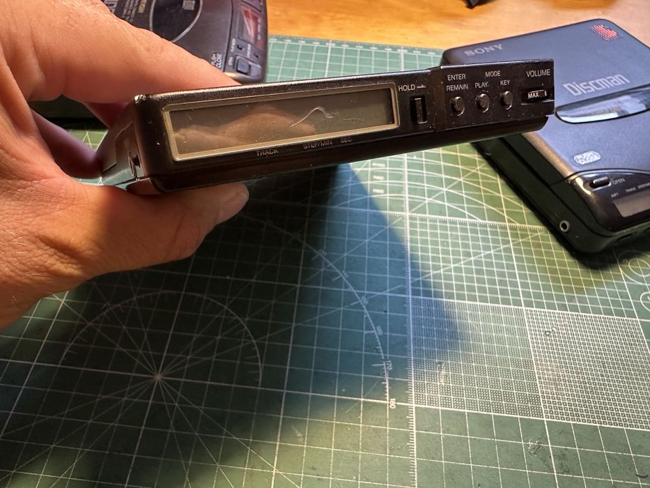 Sony Discman D150, D33, D66: 6 200 грн. - Cd / md / виниловые