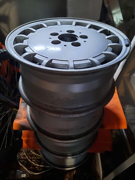 Продам диски от Mercedes-Benz w201 ET41