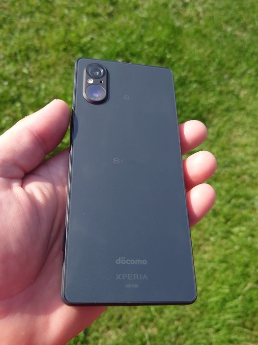 Компактный флагман Sony Xperia 5 v mark5 8/128гб