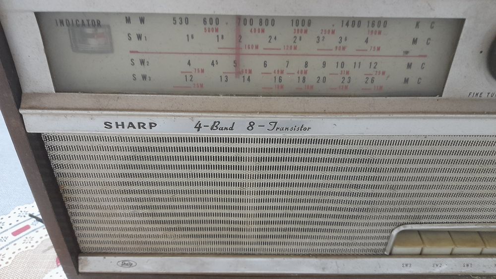 Rádio antigo Sharp Band 8 Transistor BZL-580 - ÚLTIMOS DIAS