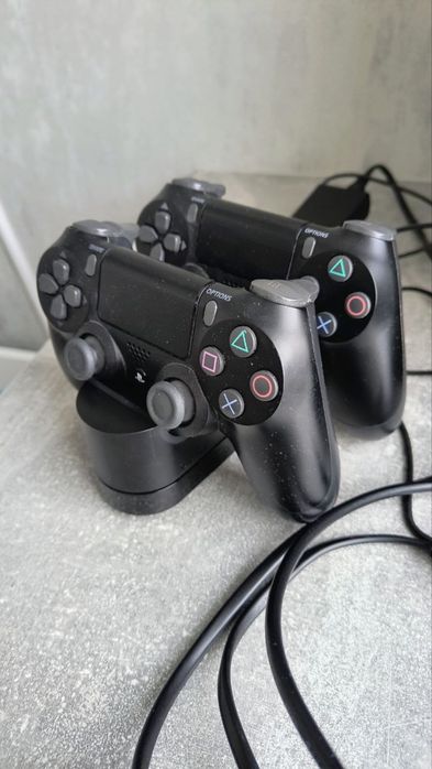PlayStation 4 + 2 джойстики + 9 ігор | Повний комплект