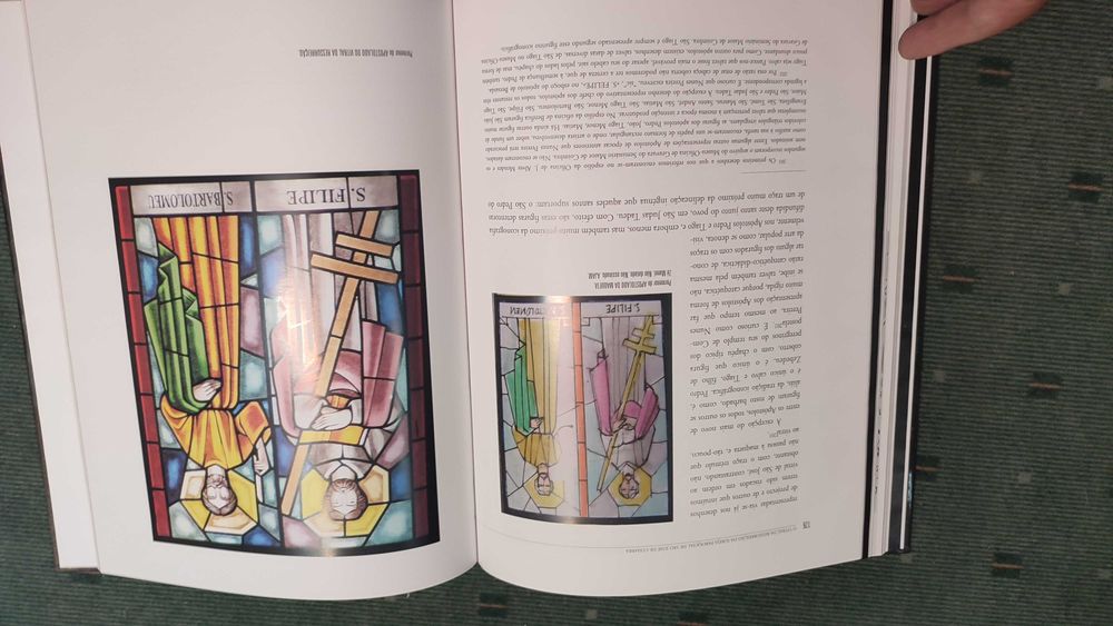 O Vitral da Ressurreição da Igreja Paroquial de São José de Coimbra