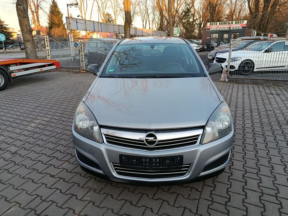 Opel Astra 1.9 CDTI  2010 rok spr  servis /Kombi/150KM
