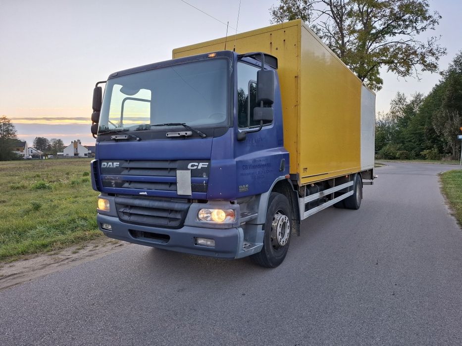 Transport  towarów przewóz rzeczy  winda bus