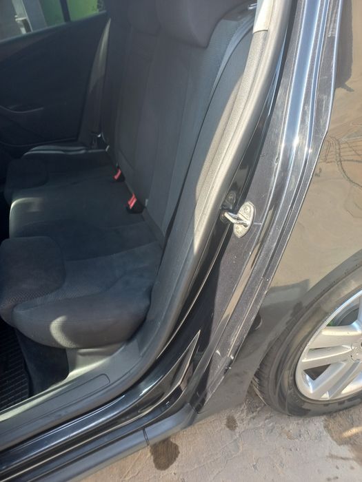 Авто  PASSAT B6  2.0 fsi