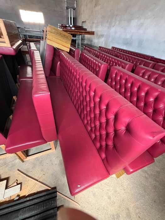 Movel sofa vermelho