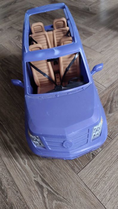 Samochód Barbie suv