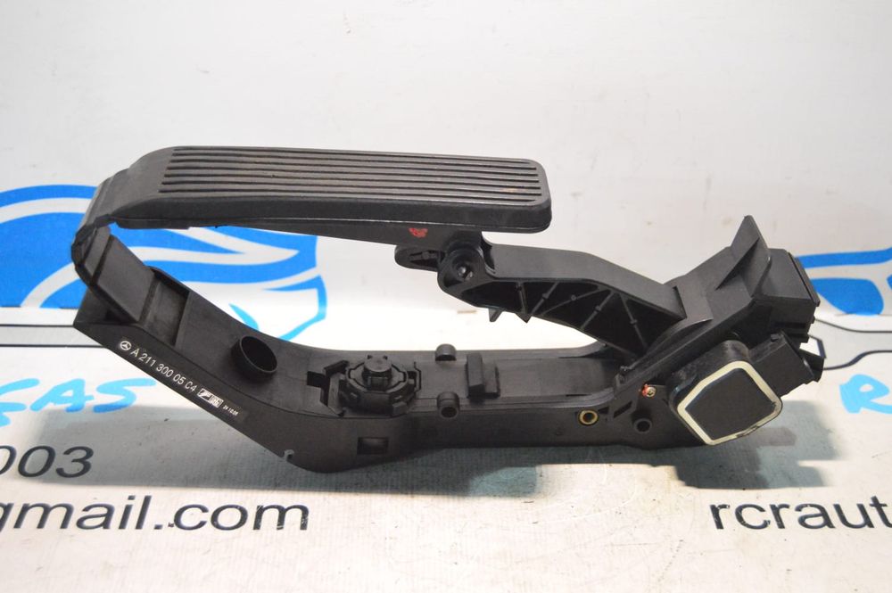 PEDAL PEDALEIRA ACELARADOR ELETRICO MERCEDES BENZ A2113000504