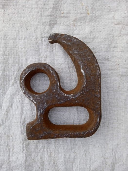 Погрузочный крюк с тросом.