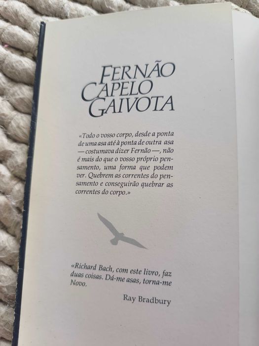 Fernão Capelo Gaivota
de Richard Bach