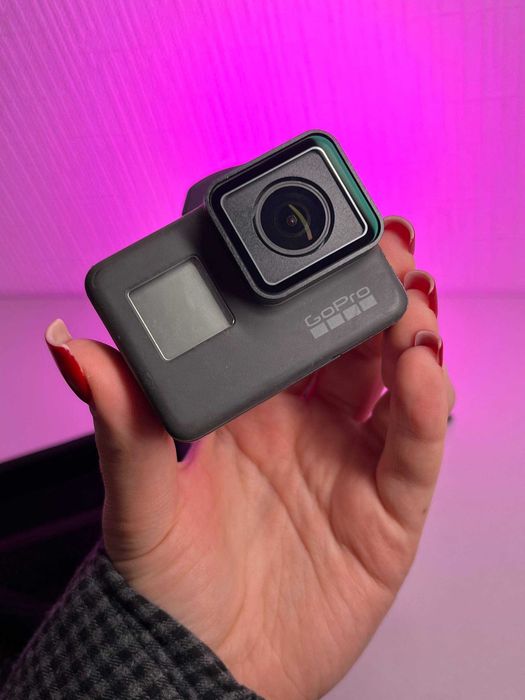 Екшн-камера GoPro Hero 5 з селфіпалкою