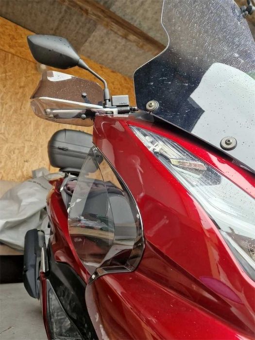 Protetores de pernas para Honda PCX 125 modelo atual (2021-24), novos
