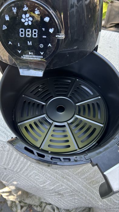 Аерофритюрниця.