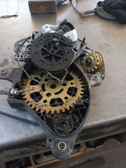 Suporte de pneu suplente Peugeot, Citroen  e outras