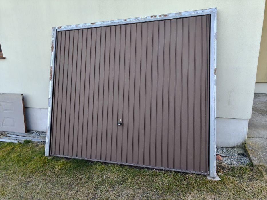 Brama garażowa zdemontowana. 2.5x2.1m