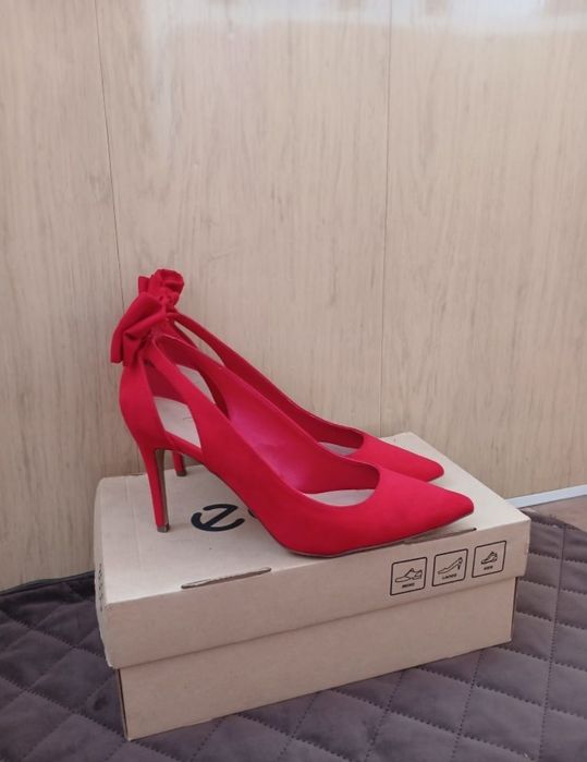 Туфли лодочки велюровые