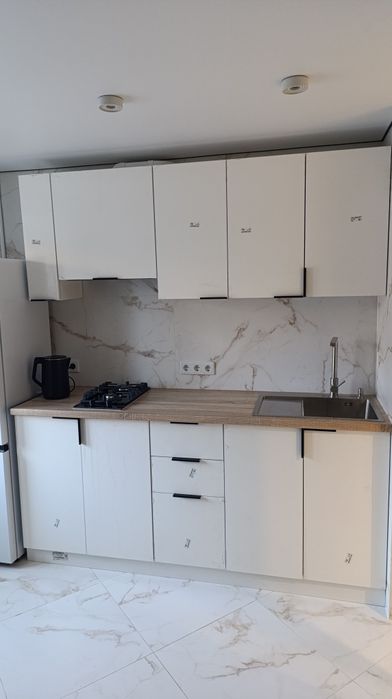 ПОСТІЙНО Є СВІТЛО Квартира на Стрілецькій 43, неподалік залізничного і